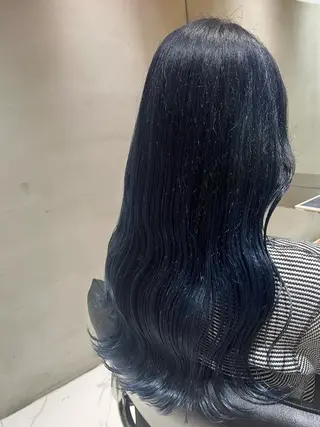 ロング カラー カジュアルを女っぽく 𝗮𝘆𝗮𝗰𝗼のヘアスタイル