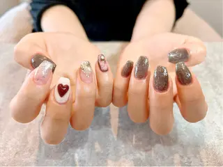 ネイル Adore nailのネイルデザイン