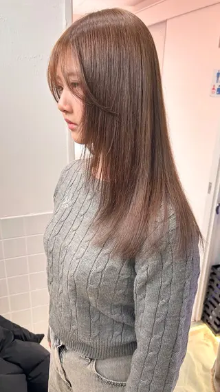 ロング カラー レイン🌏🍀 透明感/ハイトーンのヘアスタイル