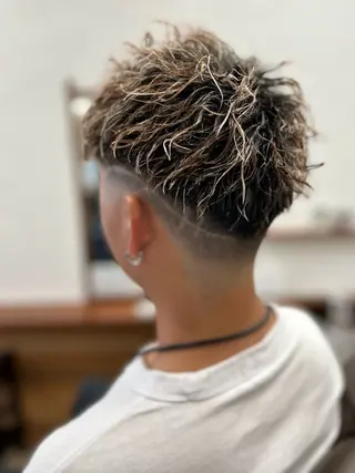 ショート 長岡 はくとのヘアスタイル