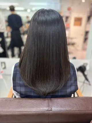 セミロング 松山 彩香のヘアスタイル