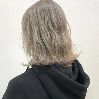 ミディアム カラー 横浜ブリーチムラ直し ハイトーン/ブリーチのヘアスタイル