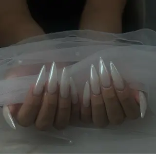 ネイル R Nailのネイルデザイン