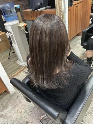ミディアム カラー loe 🦋mamiya🦋のヘアスタイル