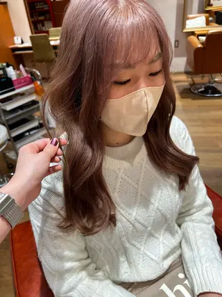 セミロング カラー Lita KANAのヘアスタイル