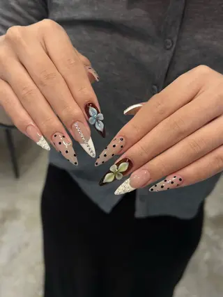ネイル venusbelt MIKUのネイルデザイン