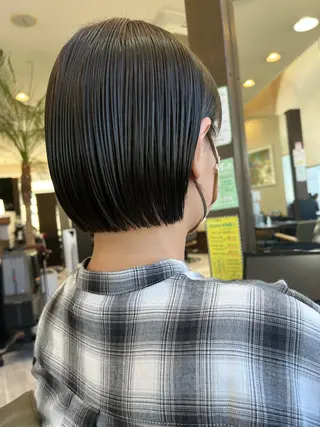 ショート カラー 佐藤 瑚碧のヘアスタイル