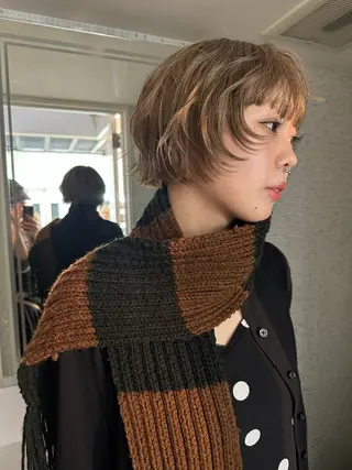 ショート カラー ヘアアレンジ MIYU/ケアブリ ーチカラー／デザインのヘアスタイル
