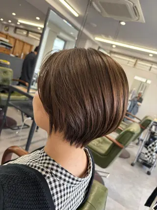 ショート カラー SHAFT Ieiriのヘアスタイル