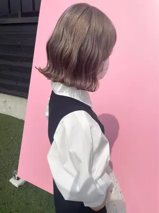 ショート カラー 石井（遠藤） 愛莉のヘアスタイル