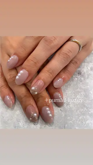 ネイル +pur  nail luxury店のネイルデザイン