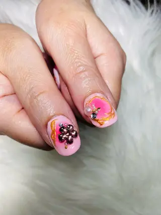 ネイル maninail iswaのネイルデザイン