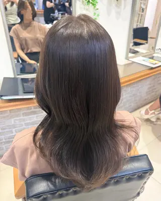 カラー 透明感カラー🎀/ 寒色カラー/マツエクのヘアスタイル