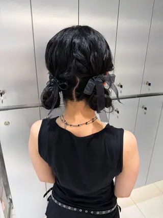 ヘアアレンジ ヘアセット🎀耳つぼ 👂💎MONAMIのヘアスタイル