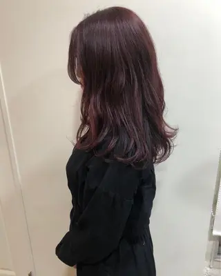 セミロング カラー MIOベージュカラー 柔らかいカラーのヘアスタイル