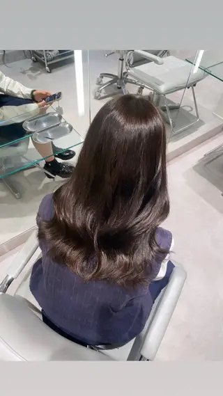 セミロング 川村 歩夏のヘアスタイル