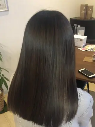 ロング カラー 髪の病院 ルーミールームのヘアスタイル