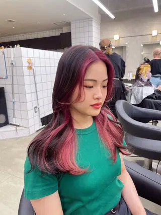 ミディアム カラー 抜け感レイヤー︴ ニュアンスカラーのヘアスタイル