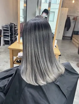 セミロング カラー 指名数No.1 /NAOYAのヘアスタイル