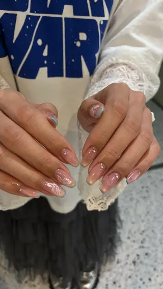 ネイル 𝗮𝘆𝗮𝗸𝗮 📍新宿ネイリストのネイルデザイン