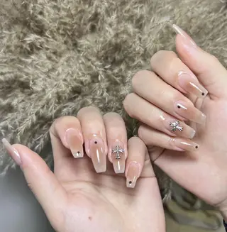 ネイル Queen‘s なんのネイルデザイン