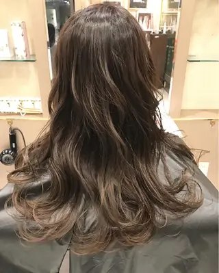 ミディアム カラー パーマ ヘアアレンジ 🫧代表/新宿駅近/ 限定価格🫧田辺貴裕のヘアスタイル