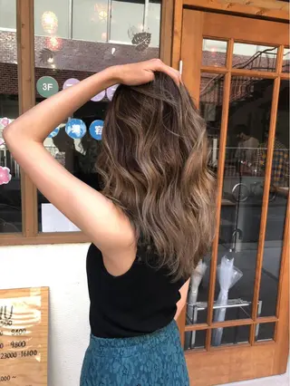 ロング カラー パーマ ✨️レディース✨️ EX/遠藤歩未のヘアスタイル