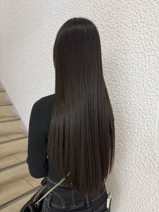 ロング chino /艶カラー🤍のヘアスタイル