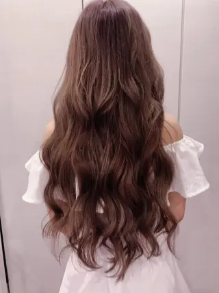 セミロング 100%高級人毛使用 LANIUMEDAのヘアスタイル