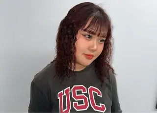 ミディアム 酒井 美里のヘアスタイル