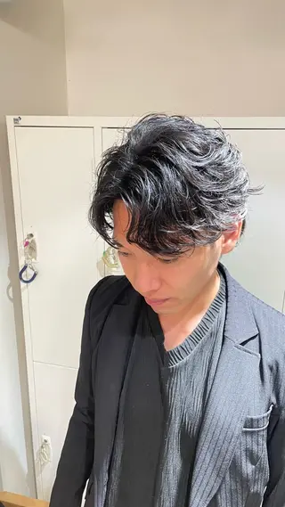 ミディアム パーマ 海外ヘア特化 荷宮蓉太のヘアスタイル