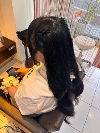 ロング ヘアアレンジ ヘア&メイク💄 TAIKIのヘアスタイル