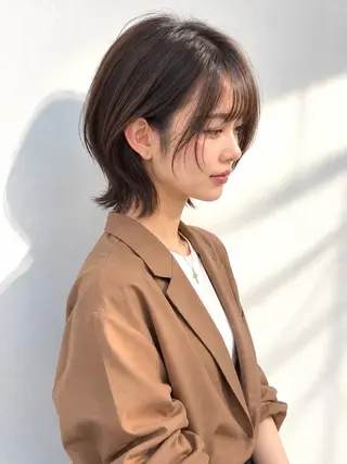 ミディアム 似合わせボブ レイヤーKOUGAのヘアスタイル
