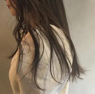 ロング カラー yajima Moemiのヘアスタイル