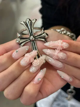 ネイル Sora  Nail 長さ出し専門店のネイルデザイン