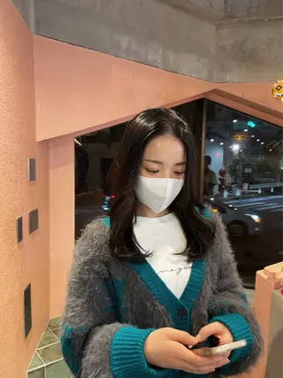 ミディアム カラー 🫧 momokaのヘアスタイル