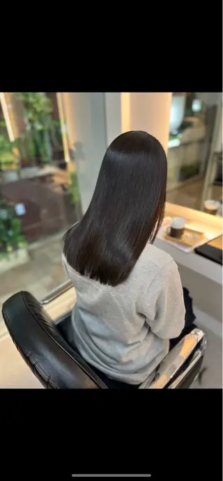 ミディアム 土居 悠梨のヘアスタイル
