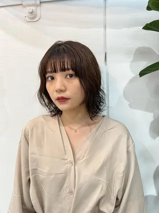 ミディアム カラー パーマ 松坂 真衣のヘアスタイル