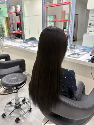 ロング カラー 野口 楓華のヘアスタイル