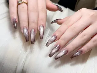ネイル LUMINA NAYAのネイルデザイン