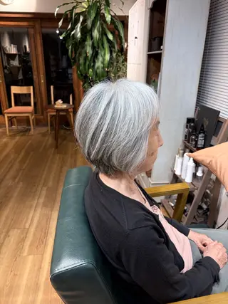ショート レイヤー透明感カラー /gima🌱のヘアスタイル