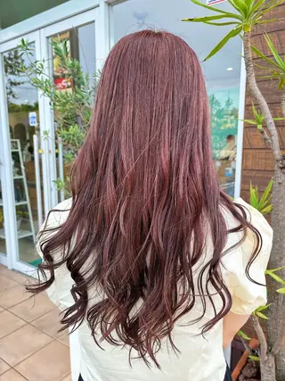 ロング カラー 安尾 萌花のヘアスタイル