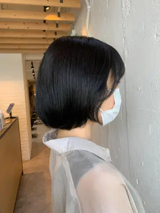 ショート カラー EIGHT 中川原 菜々子のヘアスタイル