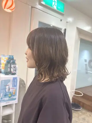 ショート パーマ Poche 丸山 愛万音のヘアスタイル