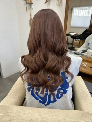 ロング ブリーチカラー HAZUKI🦖のヘアスタイル