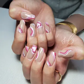 ネイル nailroom sb𓈒𓂂𓏸のネイルデザイン
