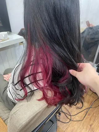 ロング カラー 青木 優歩のヘアスタイル