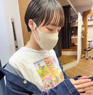 ショート カラー Hareru 豊田 修廣のヘアスタイル