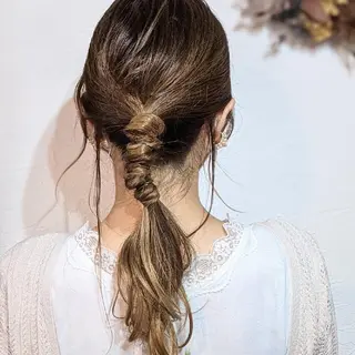 セミロング ヘアアレンジ HIKARI@ Ruheplatzのヘアスタイル