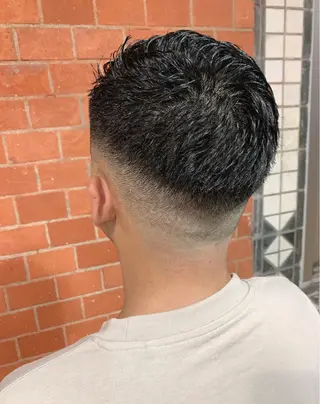 ショート 山内 敢史のヘアスタイル